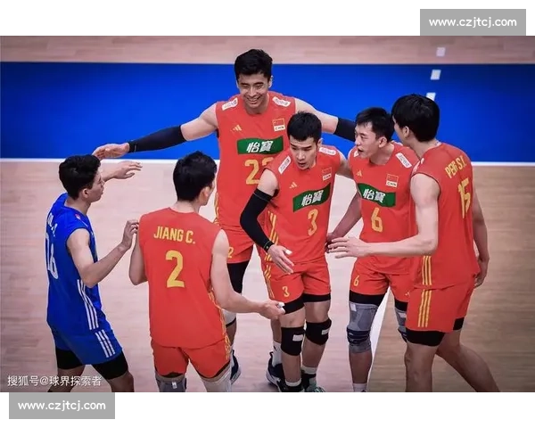 西安曲江竞技中心 1500 上演巅峰对决！中国男排鏖战土耳其男排